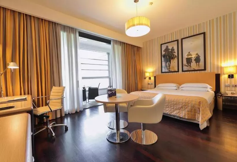 اتاق لوکس, Unahotels Varese
