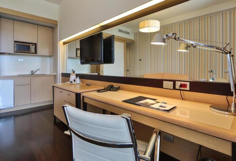 آپارتمان 1 خوابه, Unahotels Varese