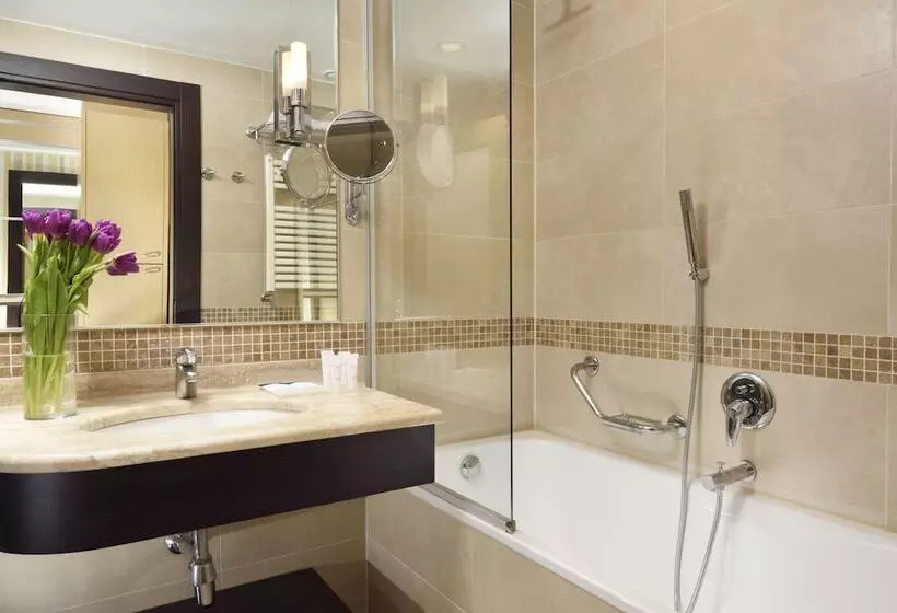 اتاق استاندارد, Unahotels Varese