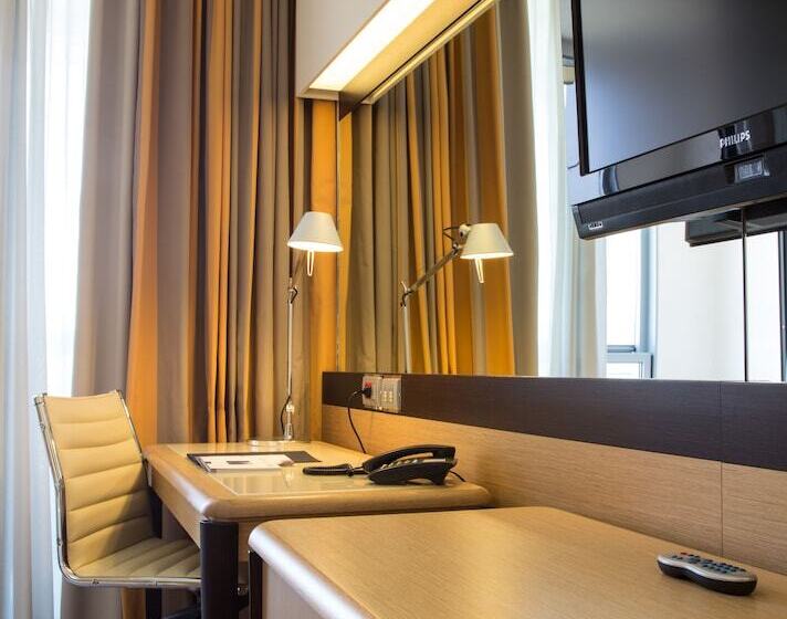 اتاق استاندارد, Unahotels Varese