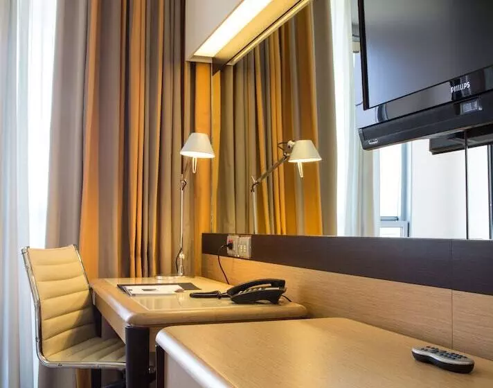 اتاق سوپریور, Unahotels Varese