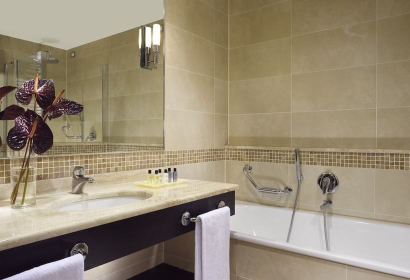 سوییت جونیور, Unahotels Varese