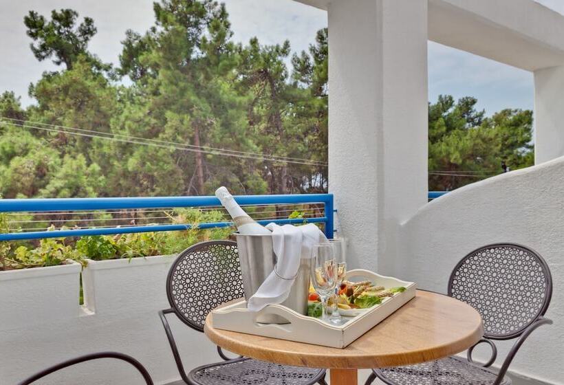 חדר סטנדרט לשלושה, Secret Paradise Hotel & Spa