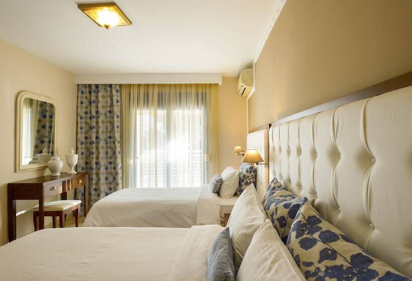 חדר סטנדרט לשלושה, Secret Paradise Hotel & Spa