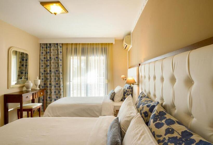 חדר סטנדרט לשלושה, Secret Paradise Hotel & Spa