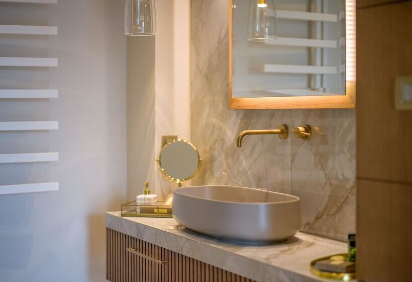 סוויטת אקזקיוטיב נוף לים, Secret Paradise Hotel & Spa