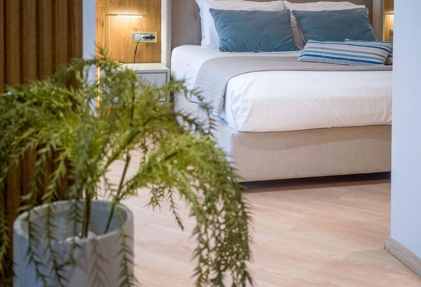 סוויטת אקזקיוטיב נוף לים, Secret Paradise Hotel & Spa