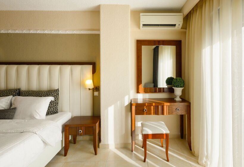 חדר סופריור צדדי נוף לים, Secret Paradise Hotel & Spa