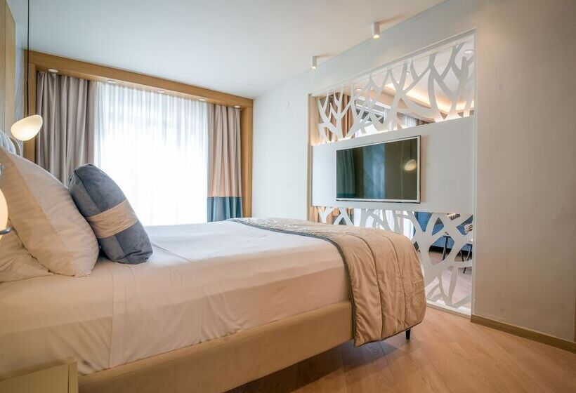 סוויטת אקזקיוטיב נוף לים, Secret Paradise Hotel & Spa