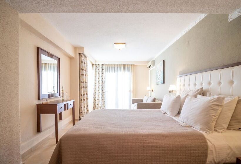 חדר משפחתי, Secret Paradise Hotel & Spa