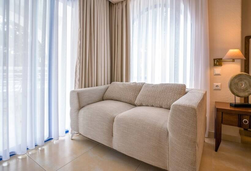 חדר משפחתי, Secret Paradise Hotel & Spa