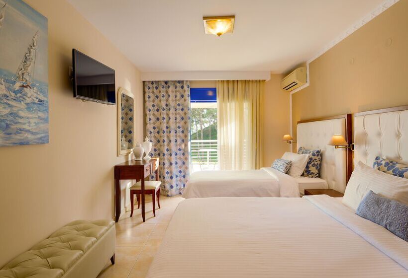 חדר סטנדרט לשלושה, Secret Paradise Hotel & Spa