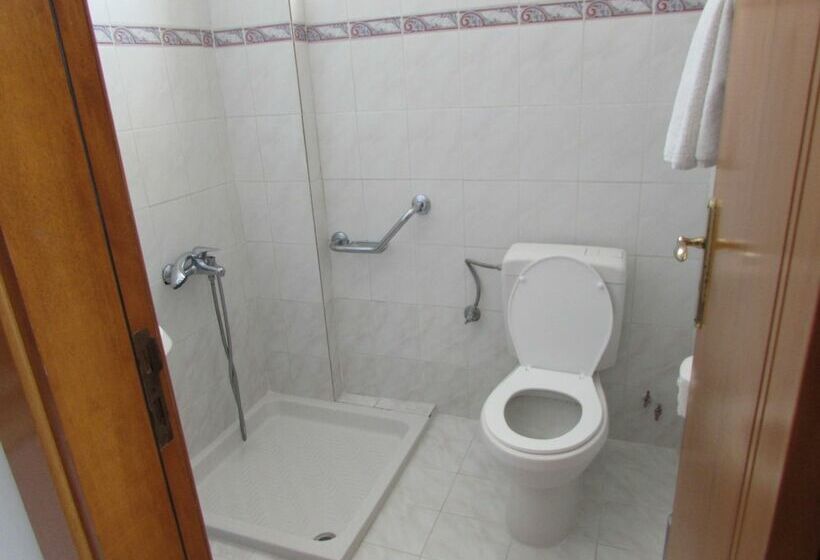 استودیوی استاندارد, Coralli Apartments