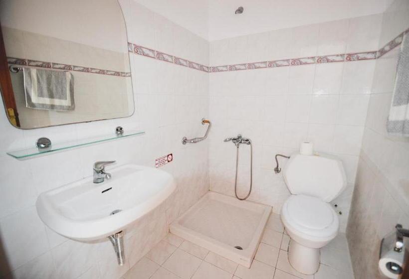 标准工作室, Coralli Apartments