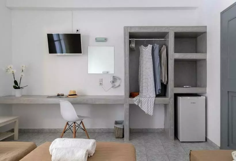اتاق استاندارد سه نفره, Galinos - Adults Only