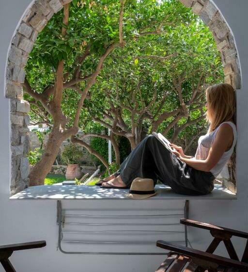 标准三人间, Galinos Hotel For Adults Only