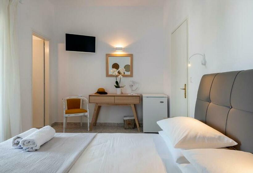 スタンダード４人部屋, Galinos Hotel For Adults Only