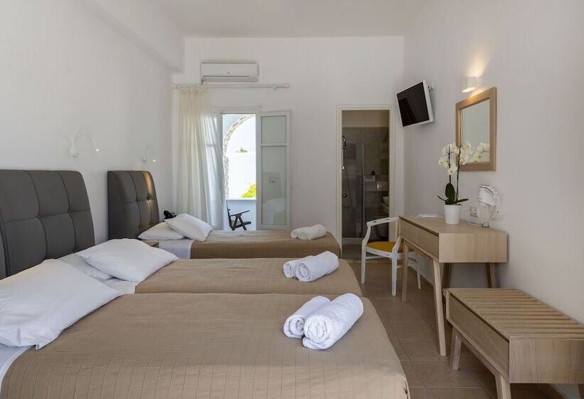 标准三人间, Galinos Hotel For Adults Only