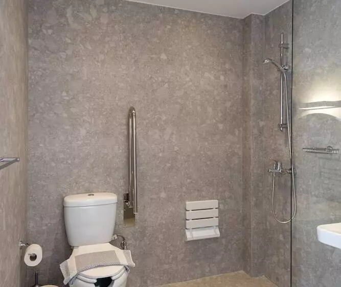 اتاق اکونومی, Galinos - Adults Only