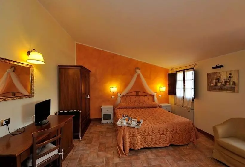 اتاق سوپریور سه تخته, Agrihotel Il Palagetto