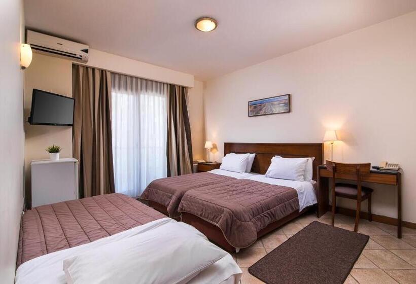 스탠다드 트리플 룸, Aigli