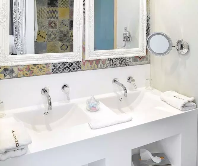 سوئیت جونیور با چشم‌انداز باغ, Alexandra Golden Boutique Hotel Adults Only