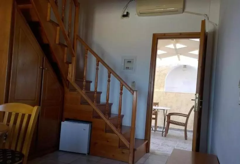 Duplex-huone, Anemomilos Suites