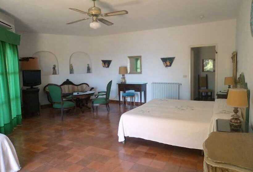 غرفة قياسية مطلّة علي البحر, Arathena Rocks