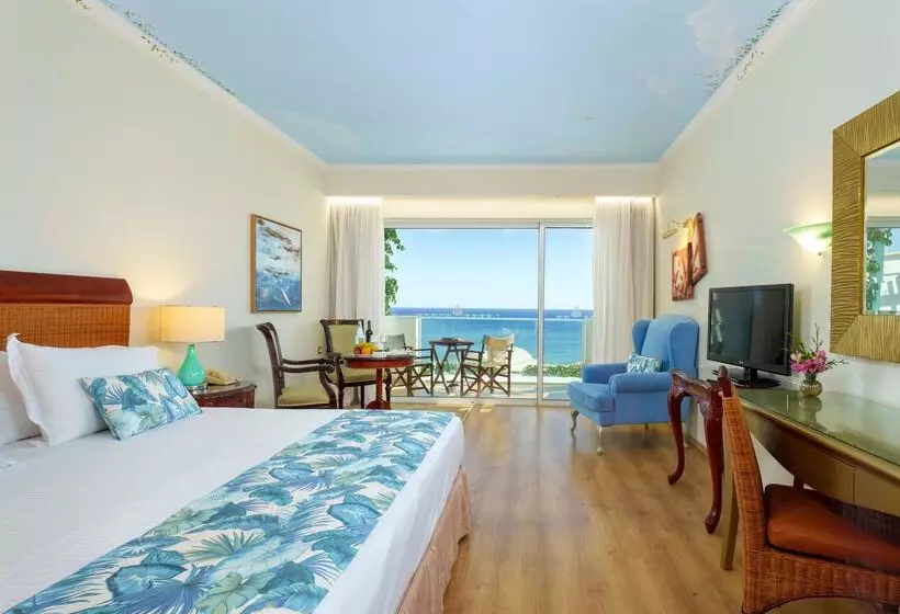 اتاق لوکس با چشمانداز دریا, Atrium Prestige Thalasso Spa Resort & Villas