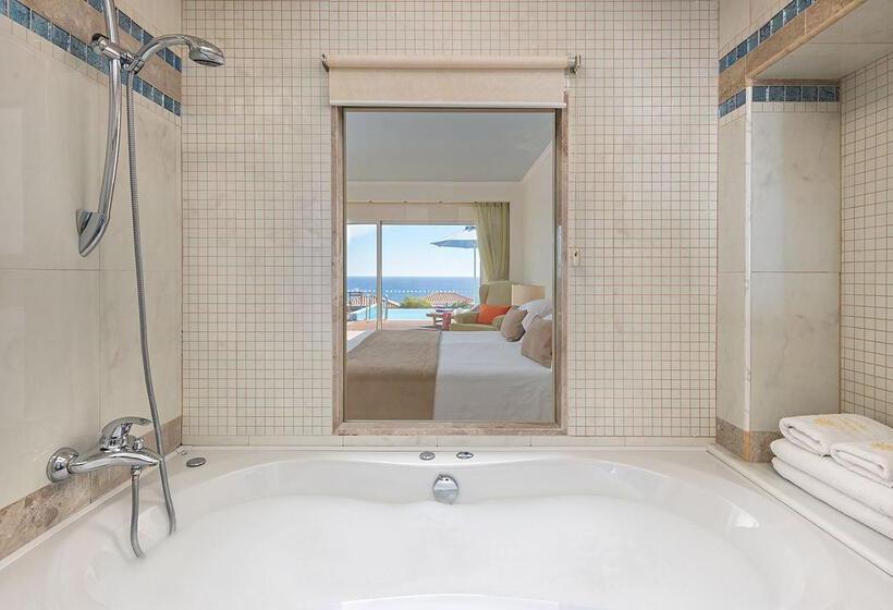 Номер Deluxe Вид на Море, Atrium Prestige Thalasso Spa Resort & Villas