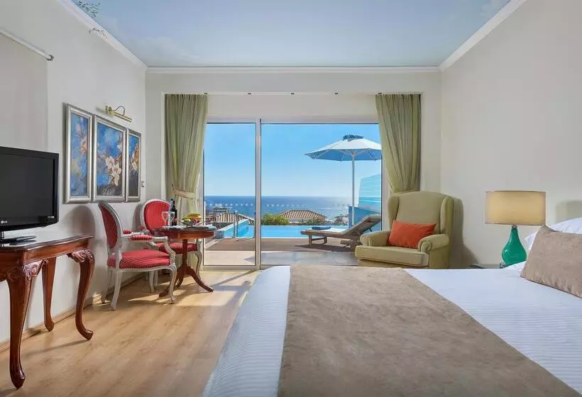 اتاق لوکس با چشمانداز دریا, Atrium Prestige Thalasso Spa Resort & Villas
