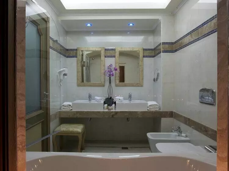 اتاق لوکس با چشمانداز دریا, Atrium Prestige Thalasso Spa Resort & Villas