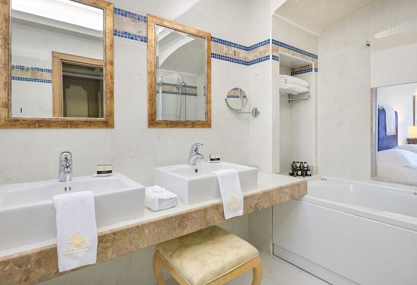 Номер Deluxe Вид на Море, Atrium Prestige Thalasso Spa Resort & Villas