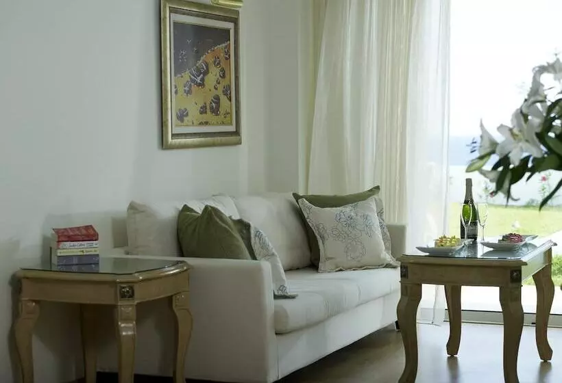 اتاق لوکس با چشمانداز باغ, Atrium Prestige Thalasso Spa Resort & Villas