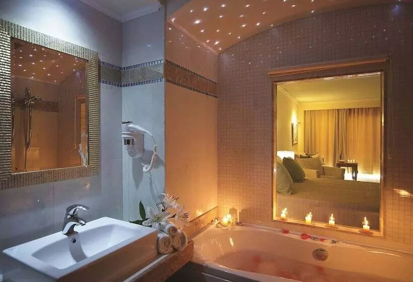 سوییت خانوادگی, Atrium Prestige Thalasso Spa Resort & Villas