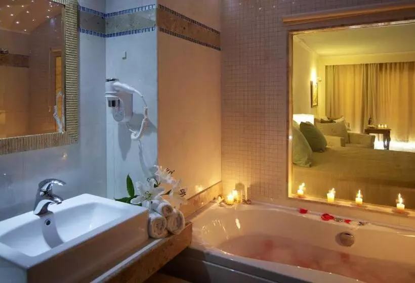 سوییت خانوادگی, Atrium Prestige Thalasso Spa Resort & Villas
