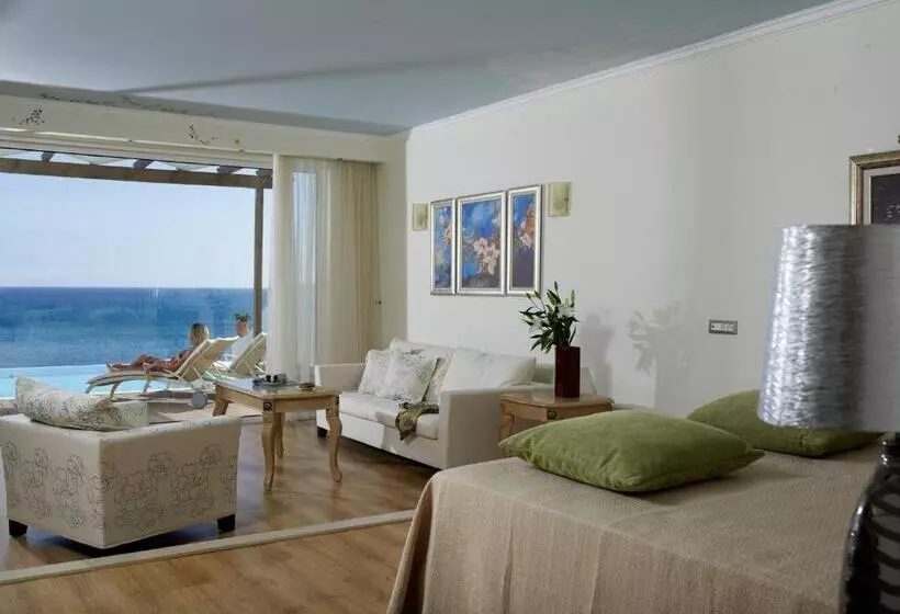 سوئیت جونیور با استخر, Atrium Prestige Thalasso Spa Resort & Villas