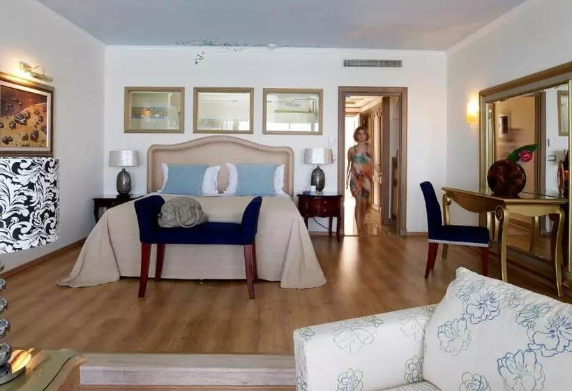 سوئیت جونیور با استخر, Atrium Prestige Thalasso Spa Resort & Villas