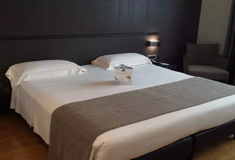 اتاق لوکس, Best Western Plus Hotel Monza E Brianza Palace