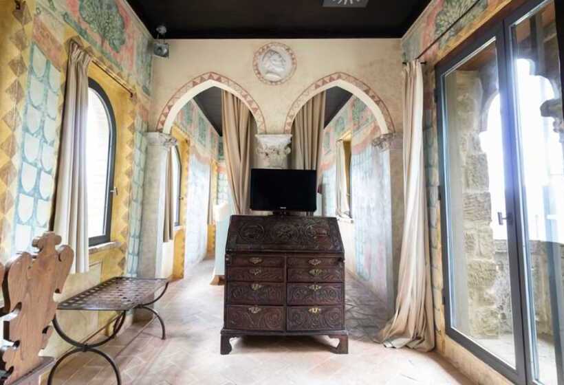 Chambre Romantique, Castello Di Monterone