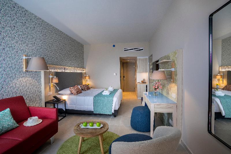 شقة غرفة واحدة, Corali