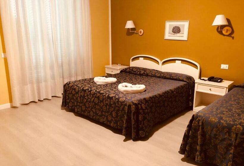 Трехместный Номер Deluxe, Duca Della Corgna