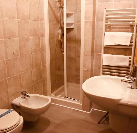 غرفة سوبيريور مطلة على حمام السباحة, Duca Della Corgna