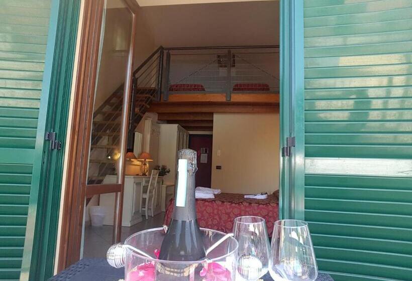 غرفة سوبيريور رباعية, Duca Della Corgna