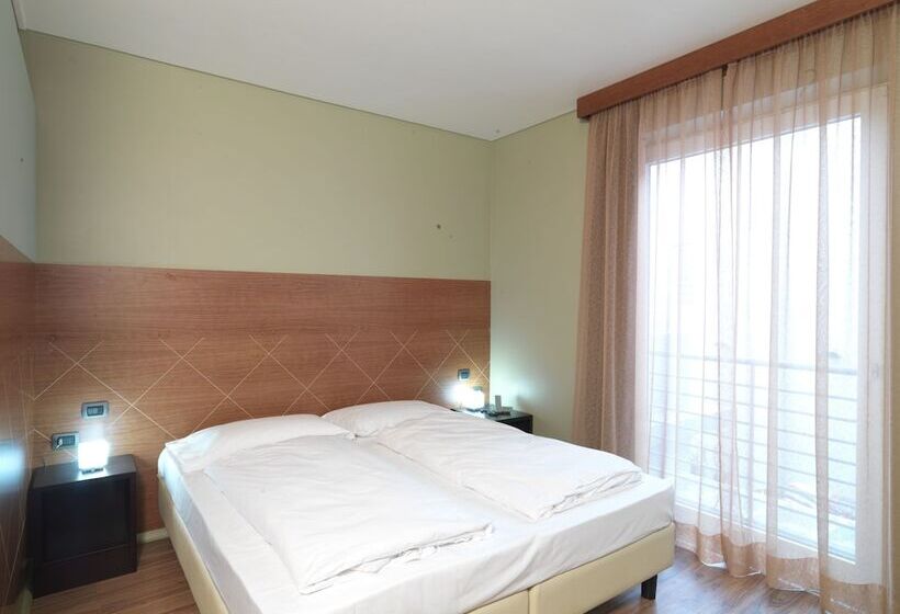 Номер Стандарт, Empoli