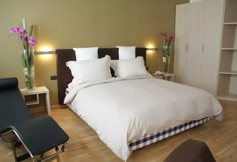 エクゼクティブルーム, Euro Hotel Residence