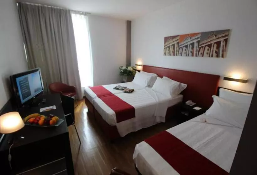 トリプルクラシックルーム, Euro Hotel Residence