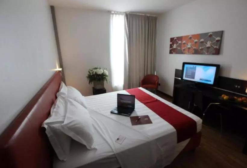 1ベッドルームアパートメントをつなぐ, Euro Hotel Residence