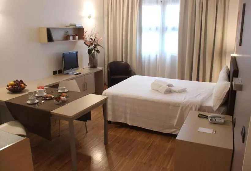 クラシックシングルルーム, Euro Hotel Residence