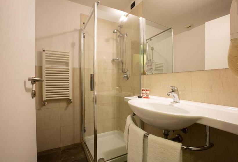 חדר אקזקיוטיב, Euro Hotel Residence